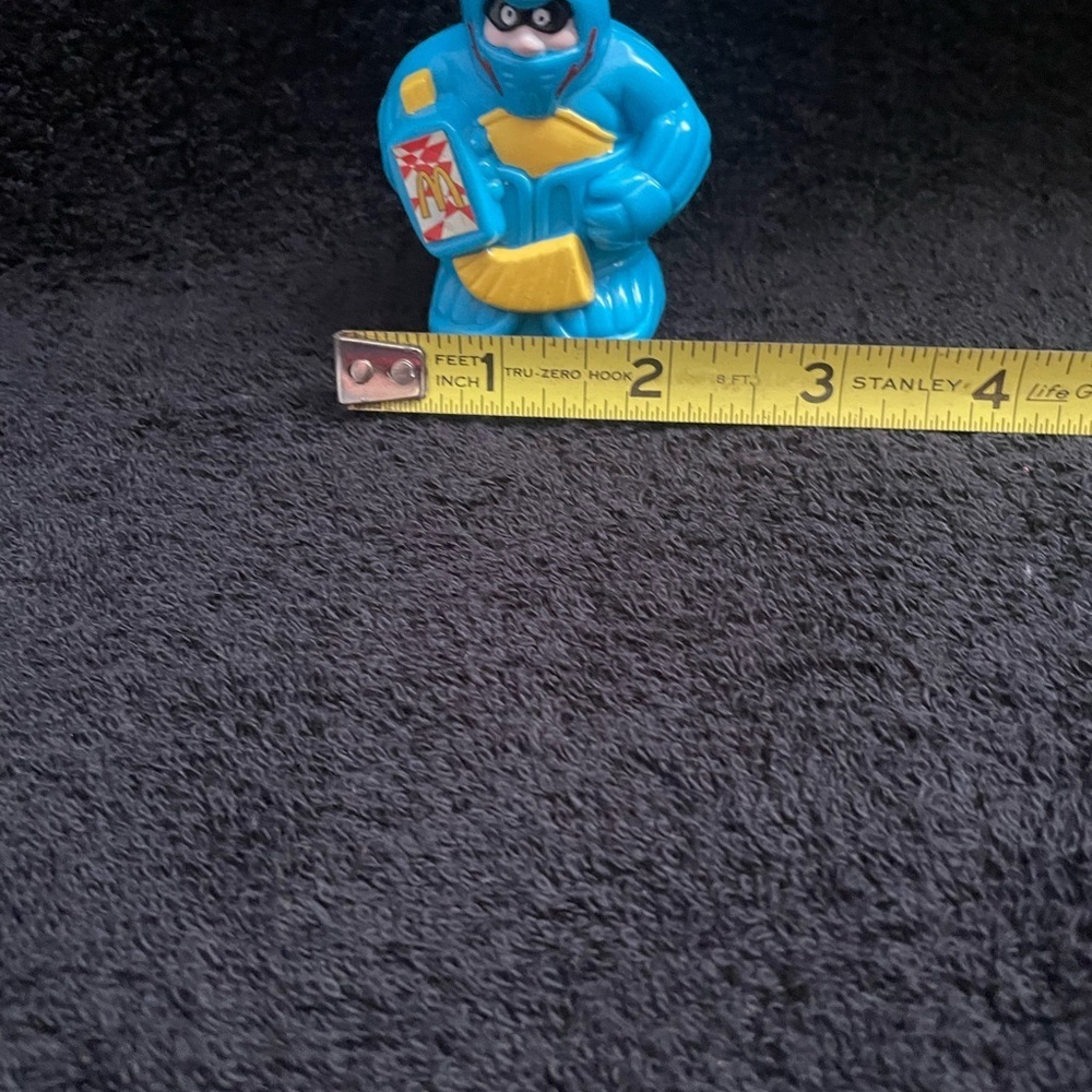 VINTAGE 1998 "NAGANO OLYMPICS" MCDONALDS TOY Hamburglar Hockey Player - Picture 7 of 8
